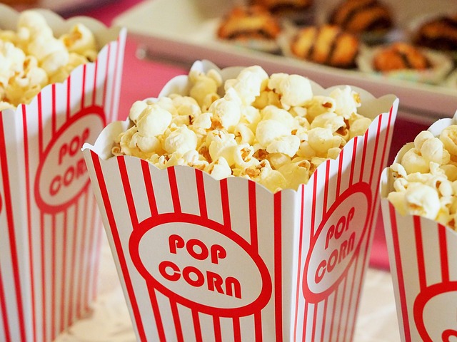 Buttery popcorn placed in a container. Wow, it looks so good!